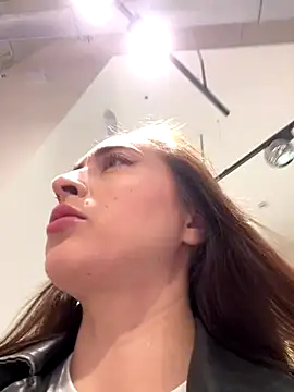 Holly Play online show from September 15, 2025, 10:15 am