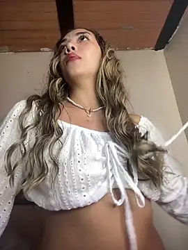 Snapshot of Iris_lee chatting on March 13, 2025, 4:34 pm Iris lee online show from March 13, 2025, 4:34 pm