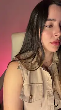 Snapshot of Alessia-miller_ chatting on June 21, 2026, 11:40 pm Alessia-miller online show from June 21, 2026, 11:40 pm