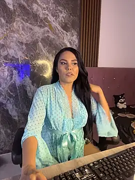 nicol jone1 online show from June 30, 2026, 10:11 pm