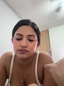 Snapshot of Isa_squirt1 chatting on July 2, 2026, 3:23 am Isa squirt1 online show from July 2, 2026, 3:23 am