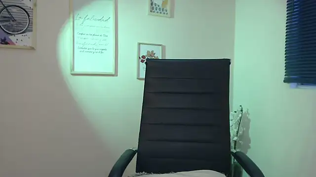 Snapshot of lucy_diiaz chatting on January 11, 2025, 11:02 pm lucy diiaz online show from January 11, 2025, 11:02 pm