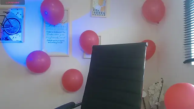 Snapshot of lucy_diiaz chatting on February 15, 2025, 4:01 pm lucy diiaz online show from February 15, 2025, 4:01 pm