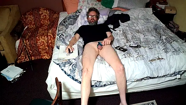 AronMellon76 online show from April 6, 2026, 3:37 am