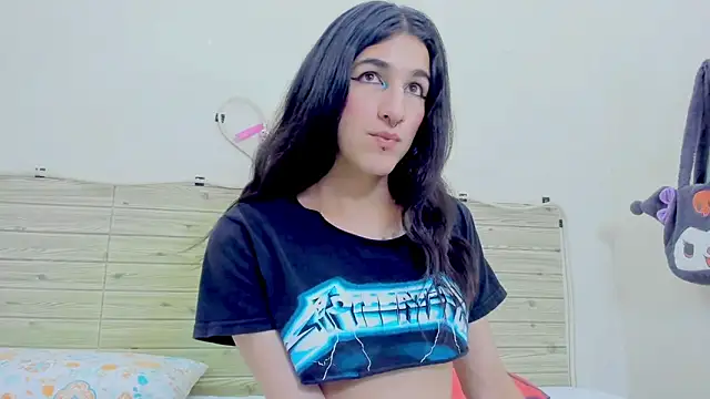 Evil Queen13 online show from December 5, 2025, 7:43 pm