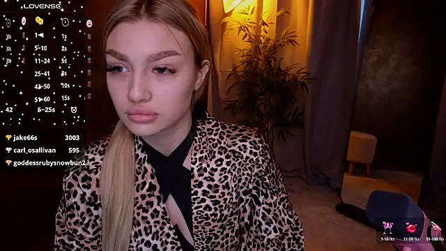 Ella Milla online show from January 22, 2025, 11:56 am