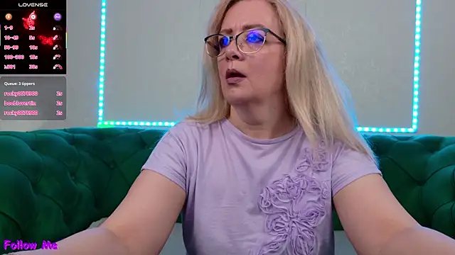 Snapshot of IvanaCharm chatting on July 16, 2026, 3:23 am IvanaCharm online show from July 16, 2026, 3:23 am