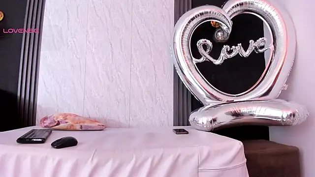 YummyDuooo online show from May 1, 2026, 11:04 am