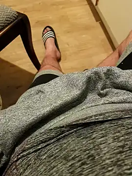 PulaMaresiexcitata12 online show from September 18, 2025, 2:35 am