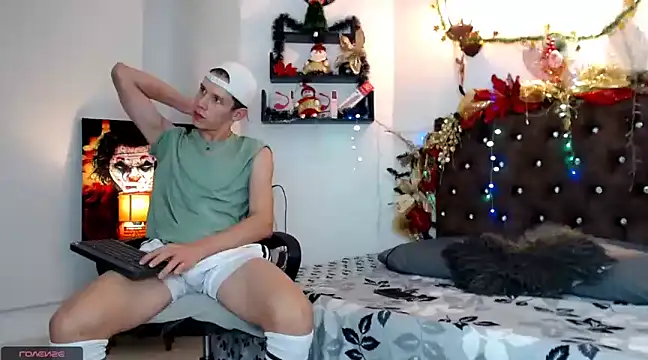 Snapshot of flowers18 chatting on December 23, 2024, 12:14 am flowers18 online show from December 23, 2024, 12:14 am