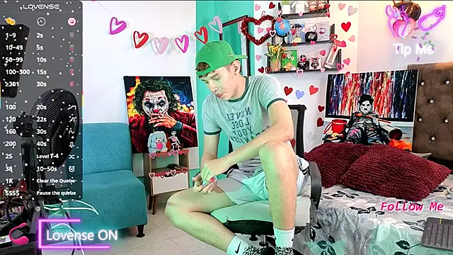 Snapshot of flowers18 chatting on September 17, 2025, 10:22 pm flowers18 online show from September 17, 2025, 10:22 pm