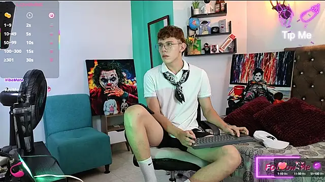 Snapshot of flowers18 chatting on October 7, 2025, 9:56 pm flowers18 online show from October 7, 2025, 9:56 pm