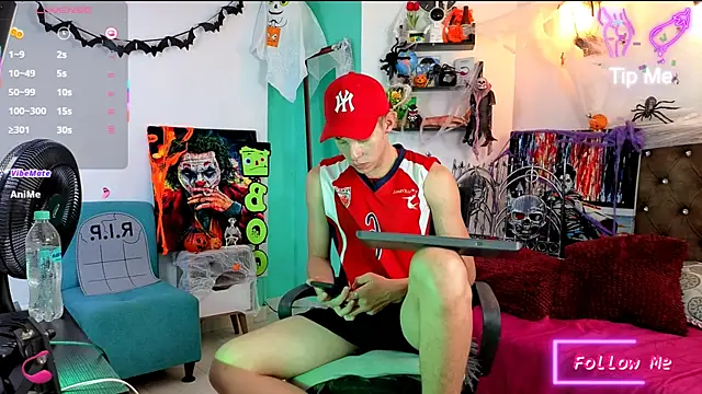 Snapshot of flowers18 chatting on October 15, 2025, 9:37 pm flowers18 online show from October 15, 2025, 9:37 pm