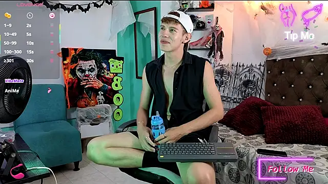 Snapshot of flowers18 chatting on October 21, 2025, 9:48 pm flowers18 online show from October 21, 2025, 9:48 pm