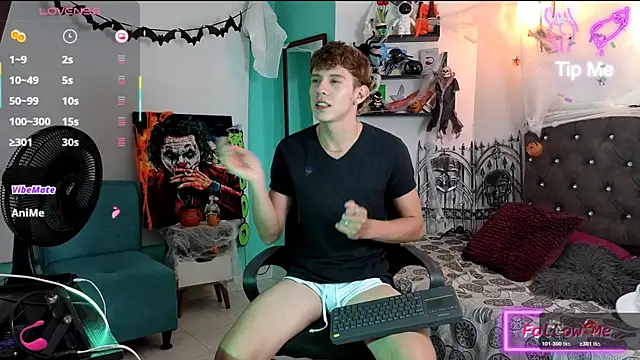 Snapshot of flowers18 chatting on October 26, 2025, 11:42 pm flowers18 online show from October 26, 2025, 11:42 pm