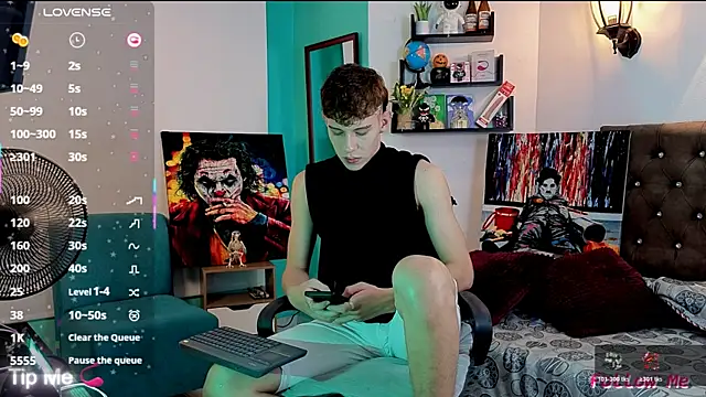 Snapshot of flowers18 chatting on November 28, 2025, 10:12 pm flowers18 online show from November 28, 2025, 10:12 pm