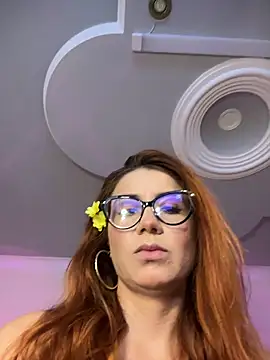 antonhella1 online show from February 18, 2026, 5:20 pm