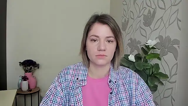 MariaSttone online show from March 9, 2025, 8:07 am