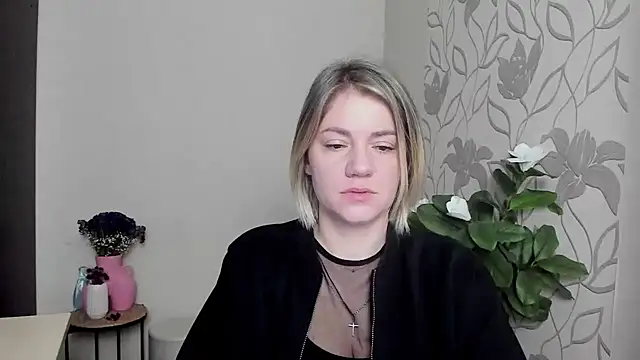 MariaSttone online show from March 10, 2025, 9:10 am