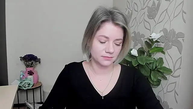 MariaSttone online show from March 14, 2025, 8:32 am