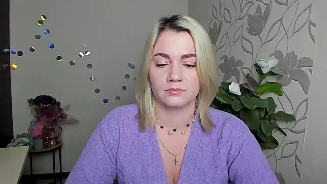 MariaSttone online show from February 9, 2026, 7:18 pm