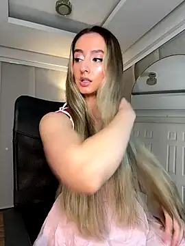 Snapshot of nicollefiorett chatting on October 15, 2025, 11:05 pm nicollefiorett online show from October 15, 2025, 11:05 pm