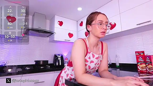 Snapshot of nicollefiorett chatting on February 15, 2026, 9:11 pm nicollefiorett online show from February 15, 2026, 9:11 pm