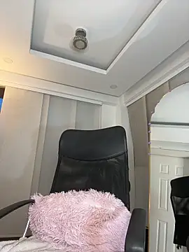 Snapshot of nicollefiorett chatting on March 10, 2026, 11:10 pm nicollefiorett online show from March 10, 2026, 11:10 pm