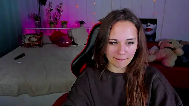 Makima lee online show from February 20, 2025, 7:52 pm