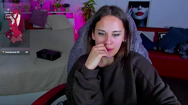 Makima lee online show from March 7, 2025, 7:49 pm