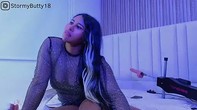 StormyButty18 online show from February 24, 2025, 7:11 am