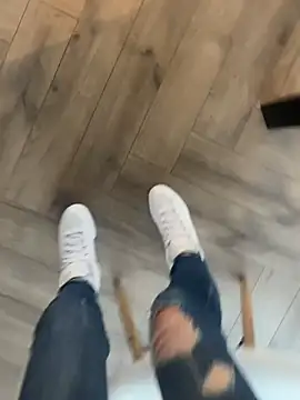 Snapshot of FeetVibe chatting on October 19, 2025, 7:31 am FeetVibe online show from October 19, 2025, 7:31 am