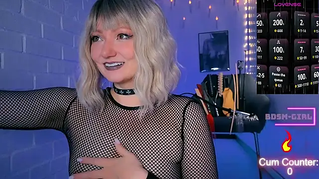 Sandralawrence online show from July 29, 2026, 9:46 pm