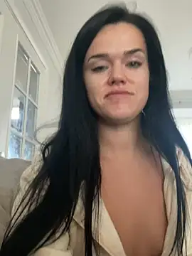 Snapshot of English-Chloe96 chatting on January 3, 2025, 2:30 pm English-Chloe96 online show from January 3, 2025, 2:30 pm