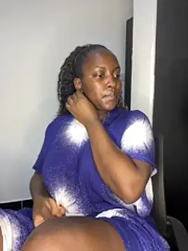 prettiepearl online show from June 10, 2026, 9:25 pm