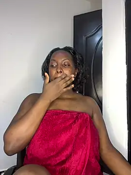 prettiepearl online show from June 11, 2026, 6:39 pm