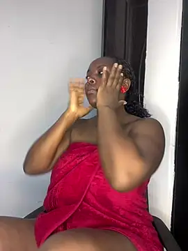prettiepearl online show from June 12, 2026, 7:24 pm