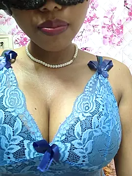 Snapshot of sandy_naughty chatting on June 12, 2026, 5:23 pm sandy naughty online show from June 12, 2026, 5:23 pm