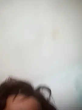 Snapshot of _violetta_- chatting on March 6, 2025, 10:36 pm violetta - online show from March 6, 2025, 10:36 pm