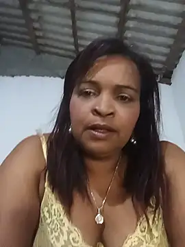 Snapshot of _violetta_- chatting on May 19, 2026, 1:00 am violetta - online show from May 19, 2026, 1:00 am