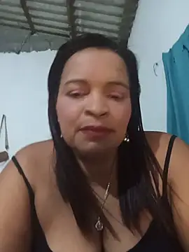 Snapshot of _violetta_- chatting on May 31, 2026, 1:25 am violetta - online show from May 31, 2026, 1:25 am