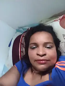 Snapshot of _violetta_- chatting on June 9, 2026, 1:45 pm violetta - online show from June 9, 2026, 1:45 pm