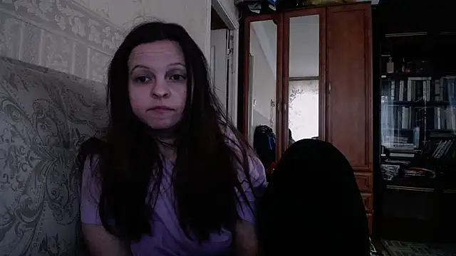 Snapshot of CatMelissa chatting on December 7, 2024, 10:01 am CatMelissa online show from December 7, 2024, 10:01 am