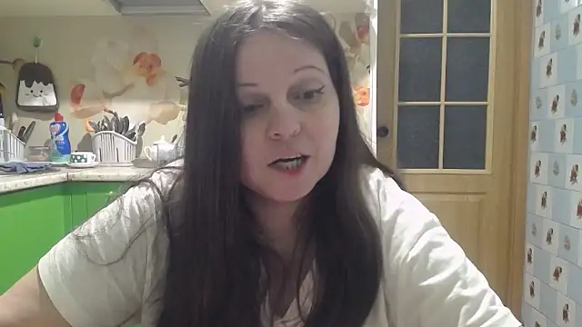 CatMelissa online show from May 3, 2026, 9:32 pm