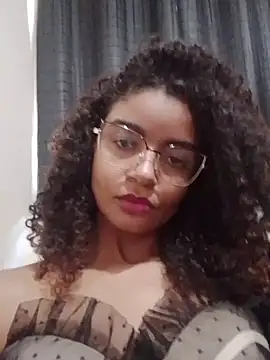 Snapshot of Emanuelle_manu chatting on July 17, 2026, 3:50 pm Emanuelle manu online show from July 17, 2026, 3:50 pm