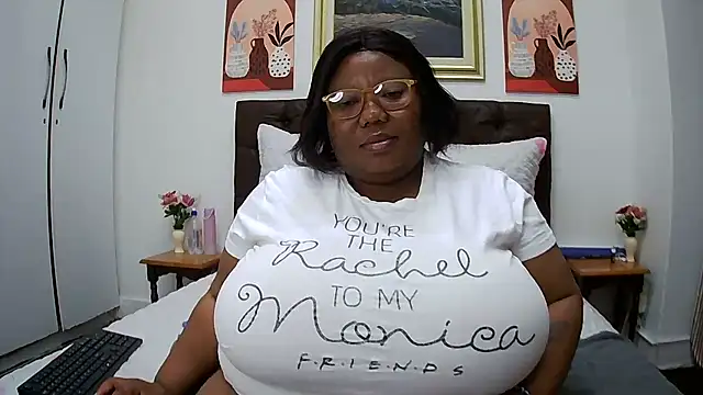 Snapshot of DAIRYBELLELIZxx chatting on July 1, 2026, 8:19 pm DAIRYBELLELIZxx online show from July 1, 2026, 8:19 pm