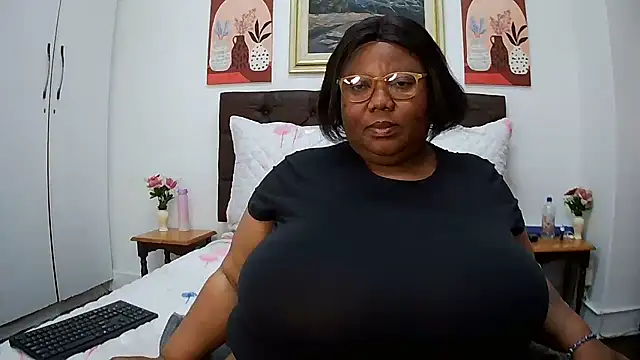 Snapshot of DAIRYBELLELIZxx chatting on July 3, 2026, 8:10 am DAIRYBELLELIZxx online show from July 3, 2026, 8:10 am