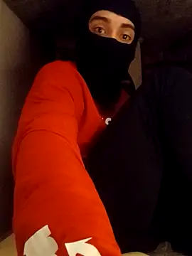 Snapshot of motoboysafd chatting on October 21, 2025, 7:53 am motoboysafd online show from October 21, 2025, 7:53 am