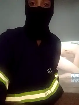 Snapshot of motoboysafd chatting on December 3, 2025, 5:15 am motoboysafd online show from December 3, 2025, 5:15 am