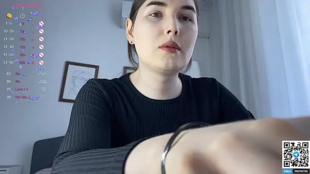 Snapshot of Maria_Bowie chatting on February 20, 2025, 7:55 am Maria Bowie online show from February 20, 2025, 7:55 am